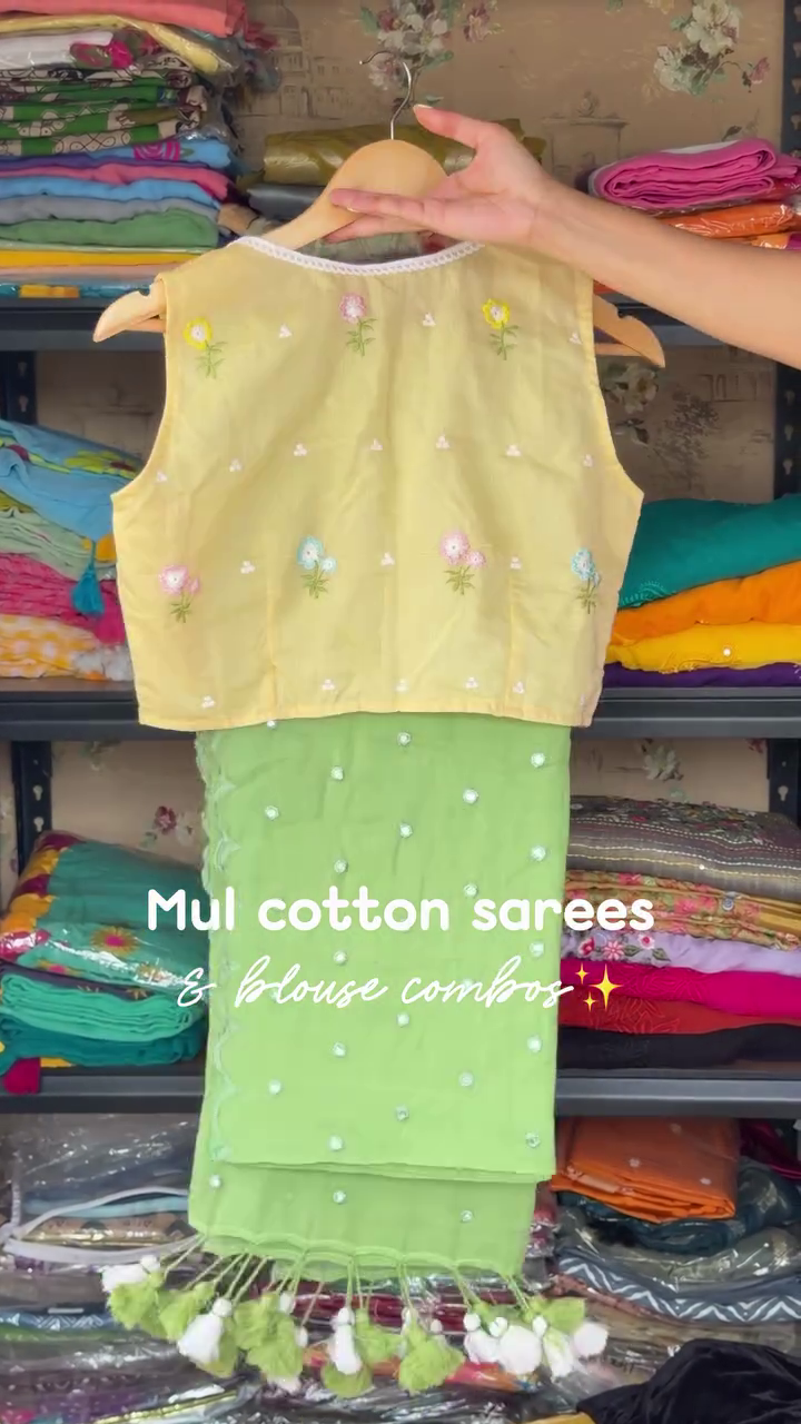 Mul Cotton Saree Combo With Blouse
