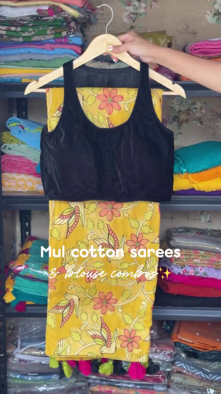 Mul Cotton Saree Combo With Blouse