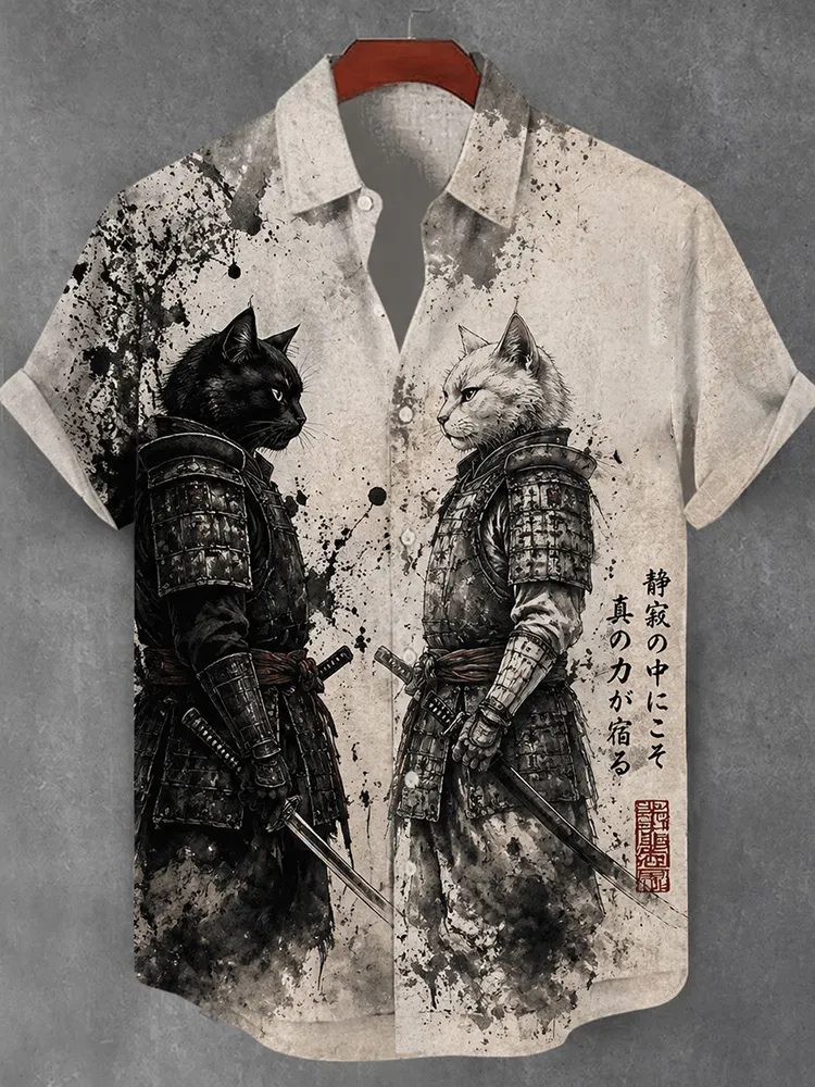 Japanese Art Black And White Armor Cat Duel Art Casual Short Sleeve Shirt