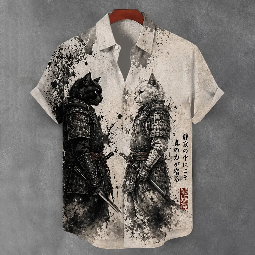 Japanese Art Black And White Armor Cat Duel Art Casual Short Sleeve Shirt